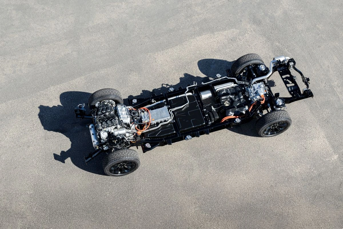2025 RAM 1500 Ramcharger Hybrid