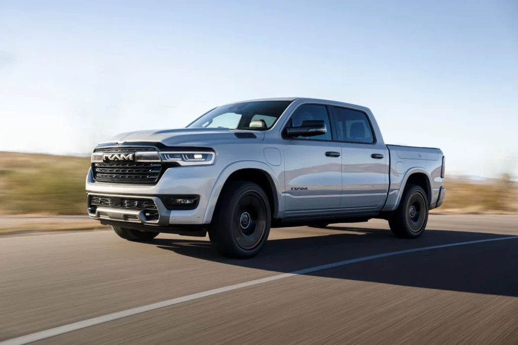 2025 RAM 1500 Ramcharger Hybrid