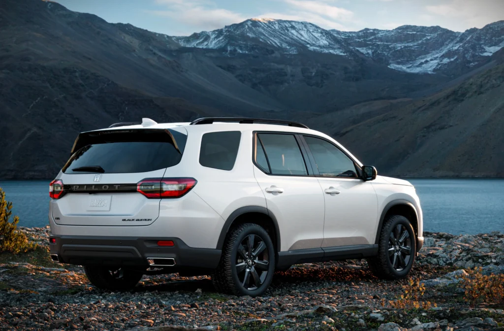 2025 Honda Pilot Rear Design