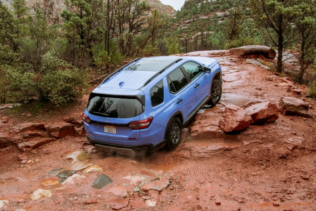 2025 Honda Trailsport Off Roading