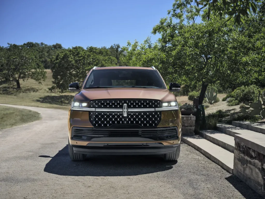 2025 Lincoln Navigator Black Label Sunrise Copper