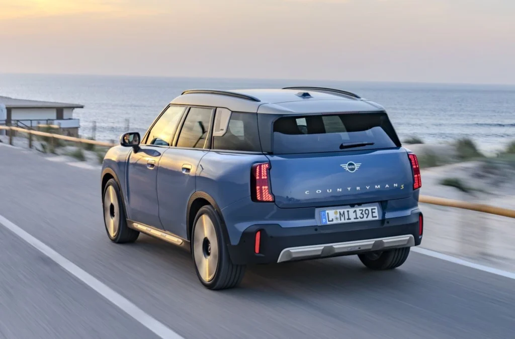 2025 Mini Cooper Countryman S All4 Backside