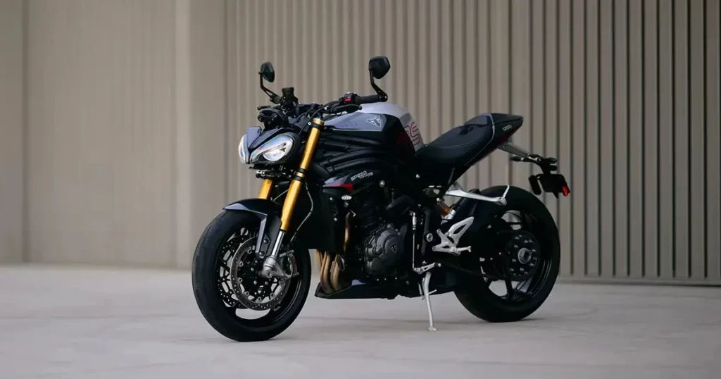Triumph speed-triple-1200-rs