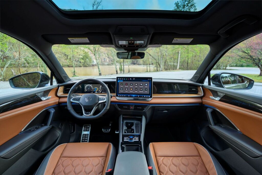 2026 Volkswagen Tiguan SEL R-Line Turbo