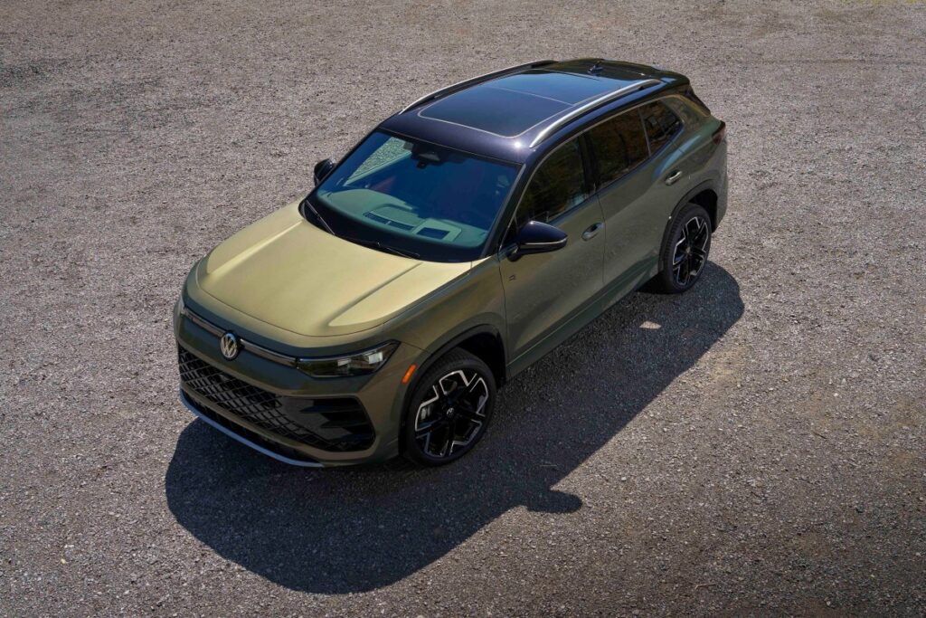 2026 Volkswagen Tiguan SEL R-Line Turbo