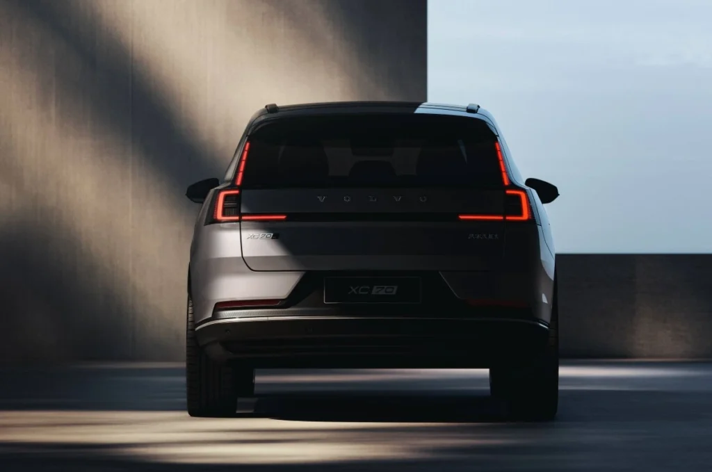 New_Volvo_XC70